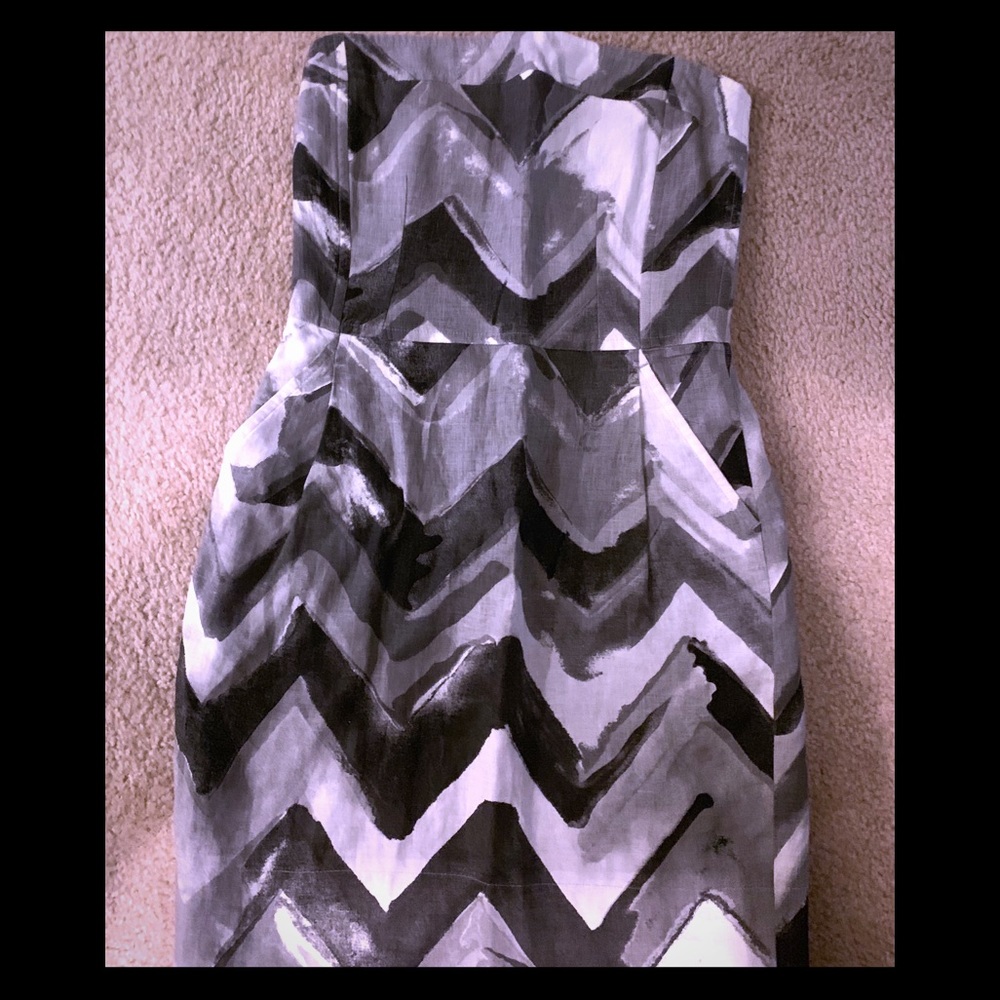 Banana Republic - linen strapless dress - 4P